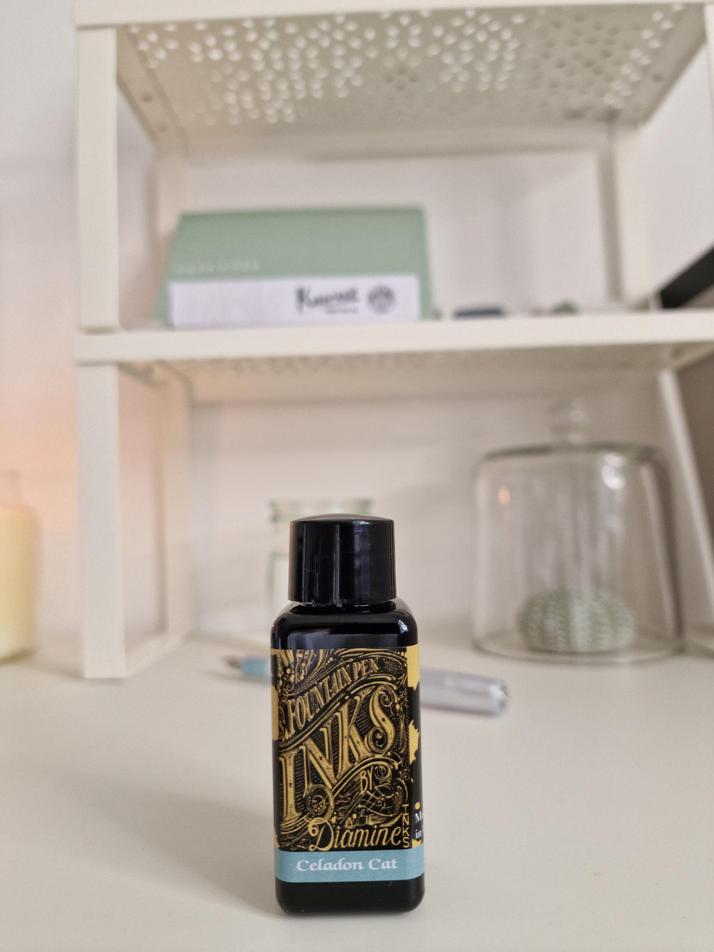 Diamine Fountain Pen Ink - Celadon Cat