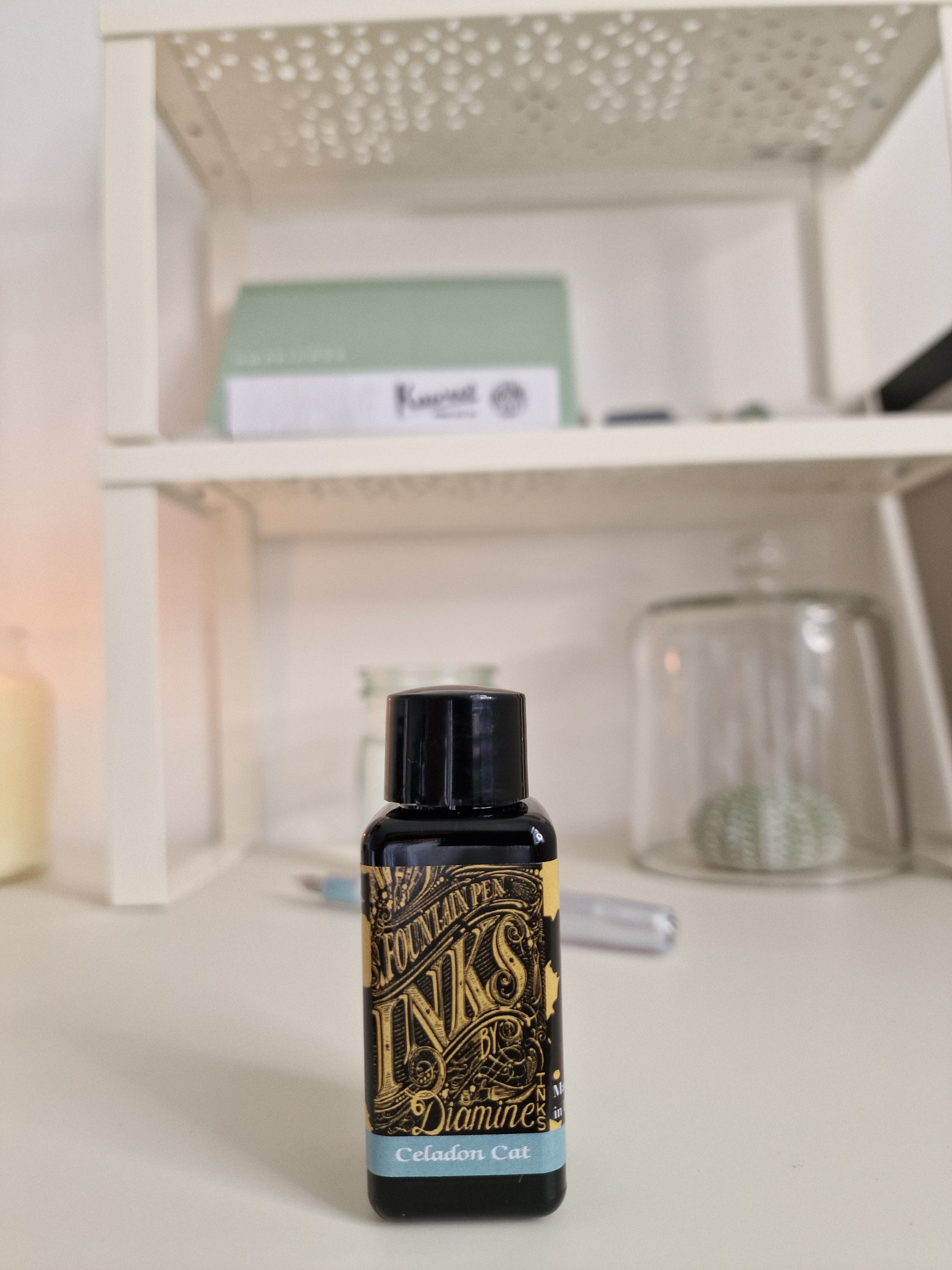 Diamine Fountain Pen Ink - Celadon Cat