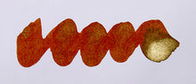 Load image into Gallery viewer, A colour swatch of Diamine Vintage Copper shimmer fountain pen ink.
